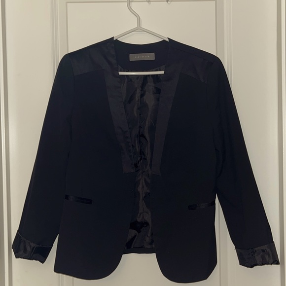 Neckless black blazer - Picture 1 of 1